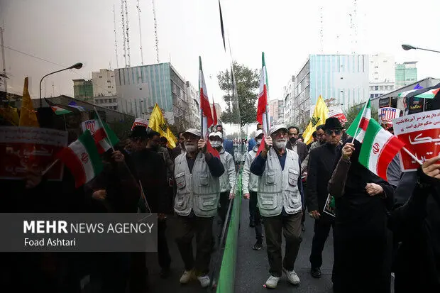 راهپیمایی یوم الله ۱۳ آبان در تهران/گزارش تصویری