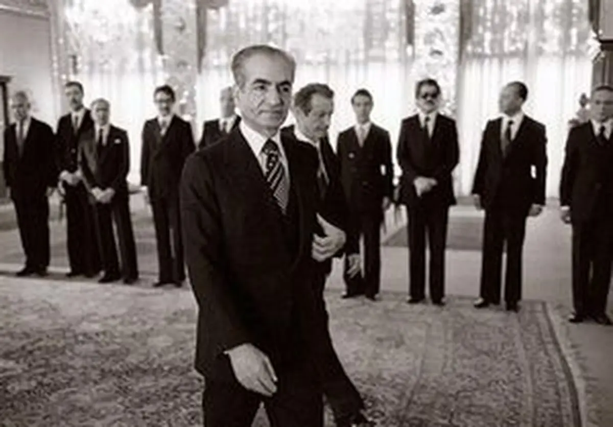 شاه: فریب آمریکایی‌ها را خوردم!
