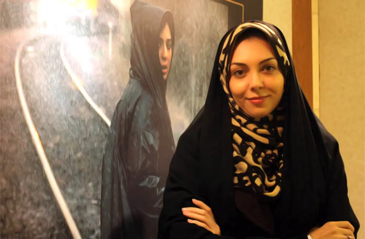 عکسی از مجری جنجالی در فرودگاه میلان