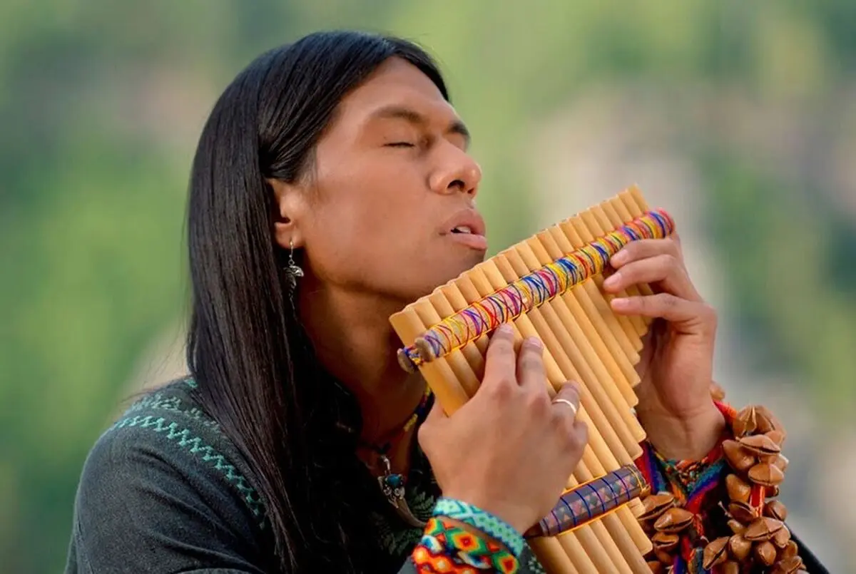 عکس یادگاری لئو روخاس در بازار تجریش
