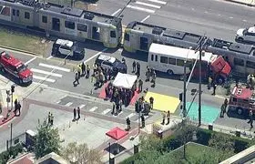 ببینید| تصادف هولناک مترو با اتوبوس؛ بیش از ۵۰ نفر زخمی شدند