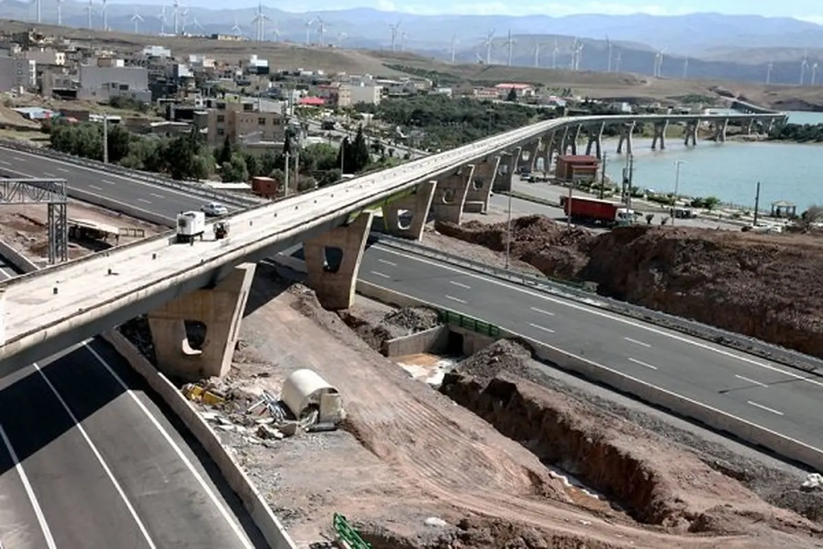 تصمیم عجیب دولت/ ساخت دو خط آهن برای یک مسیر!