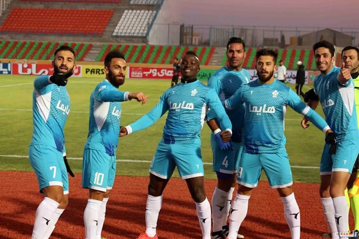مذاکره پرسپولیس با دو گزینه مورد نظرش دردسر ساز شد