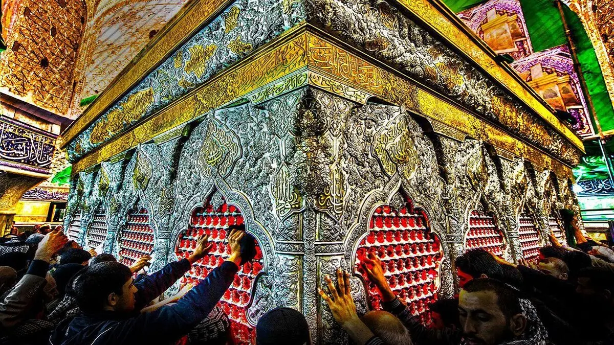 زیارت امام حسین(ع) در شب قدر افضل اعمال