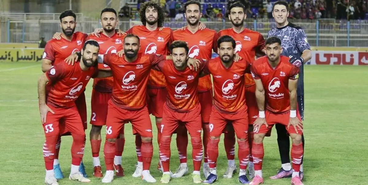 
واکنش مدیر تراکتور به خرید جدید استقلال
