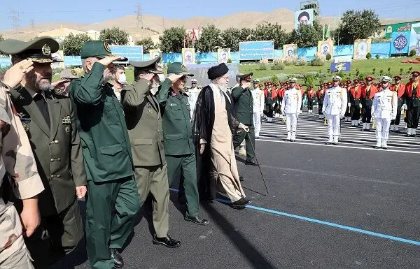 مراسم مشترک دانش‌آموختگی دانشگاه‌های نیروهای مسلح با حضور رهبر انقلاب برگزار شد/گزارش تصویری