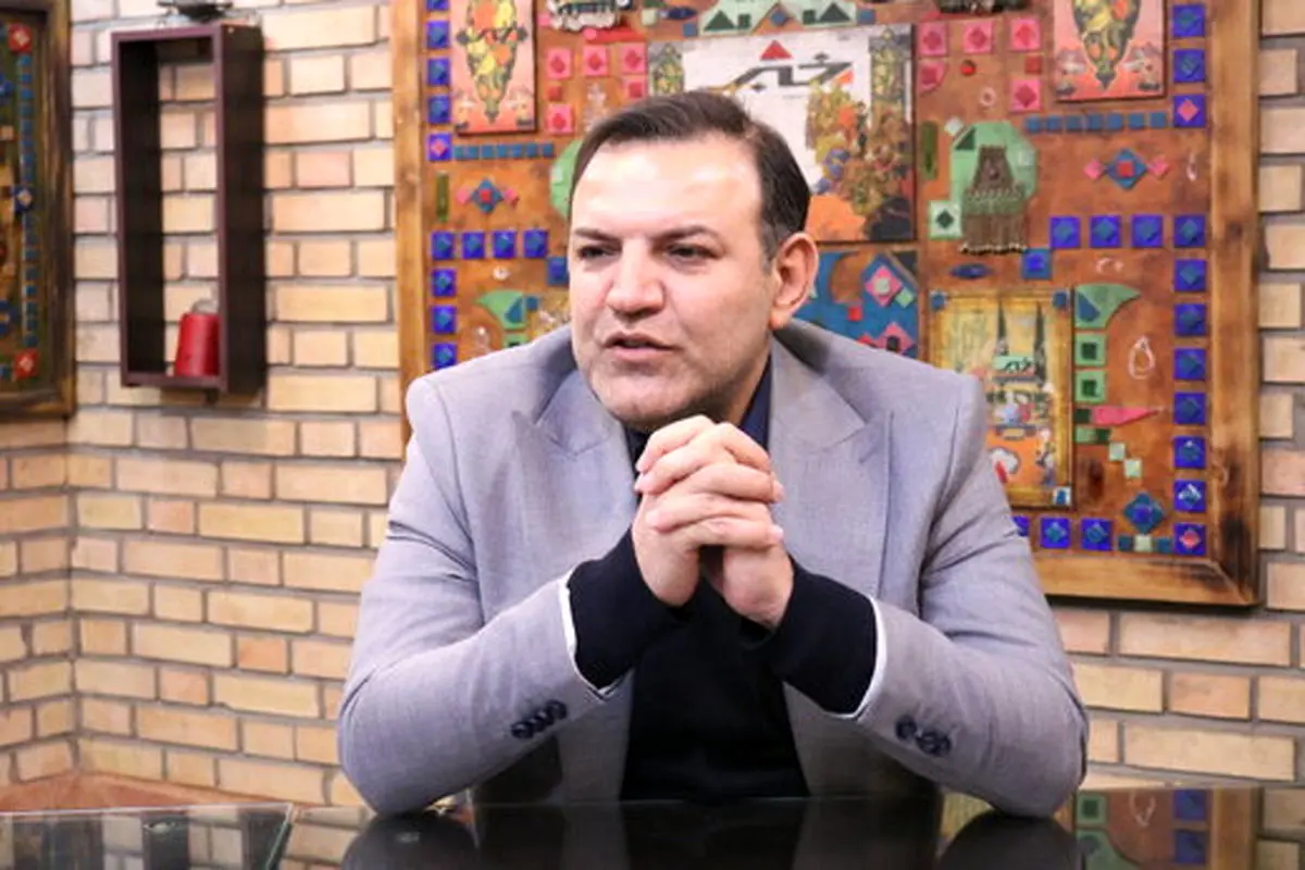 پاسخ عزیزی خادم به شایعه حضور جادوگر در تیم ملی