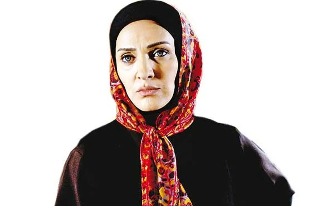 رویا نونهالی در نقش کارگردان