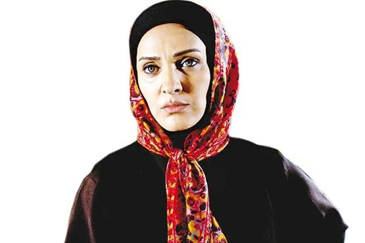 رویا نونهالی در نقش کارگردان