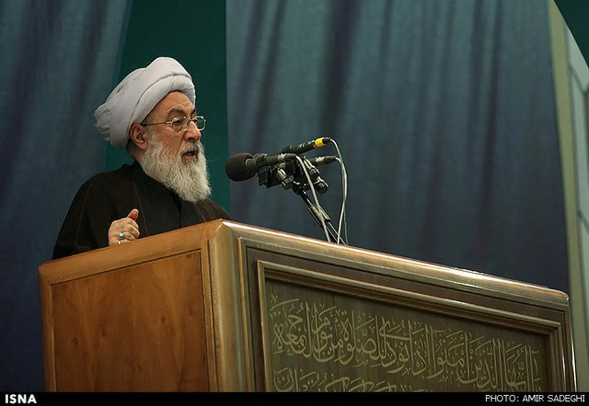 امام
جمعه تبریز: جوانان ما نباید جنایات آمریکا را فراموش کنند