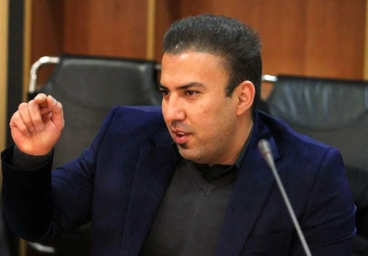 سرپرست هوادار پرسپولیس را تهدید کرد