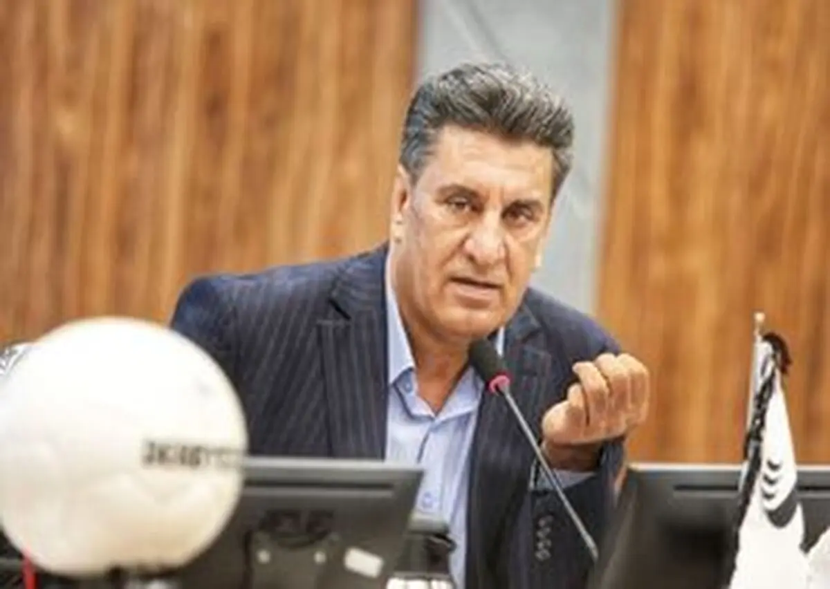 
افشاریان: کمک‌داور بازی پرسپولیس شاهکار کرد
