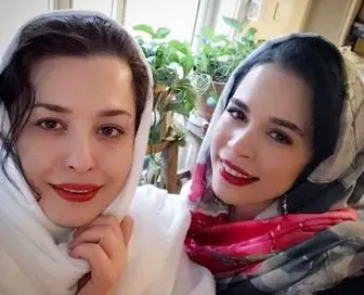 سلفی ماشینی خواهران مشهور سینمای ایران