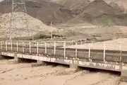 سیل وحشتناک در پل راه آهن تبریز به تهران