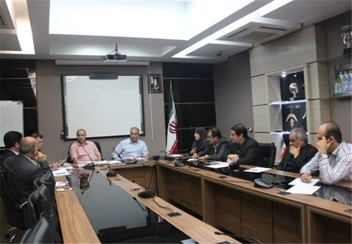 پاداش ملی پوشان پرداخت می شود؟