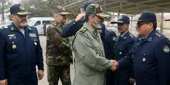 سرلشکر موسوی از پایگاه هوایی شهید حبیبی بازدید کرد