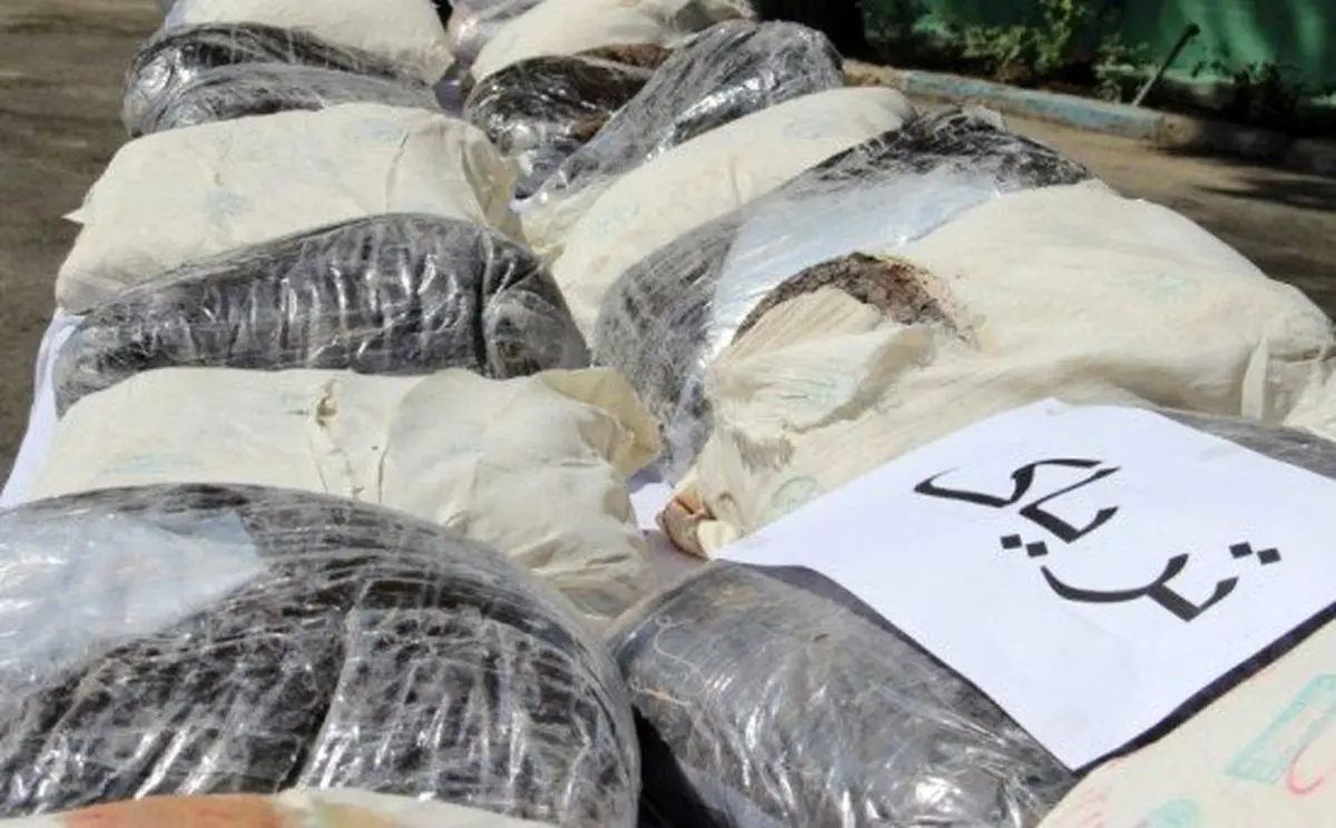 کشف تریاک از داخل کیف صنایع دستی