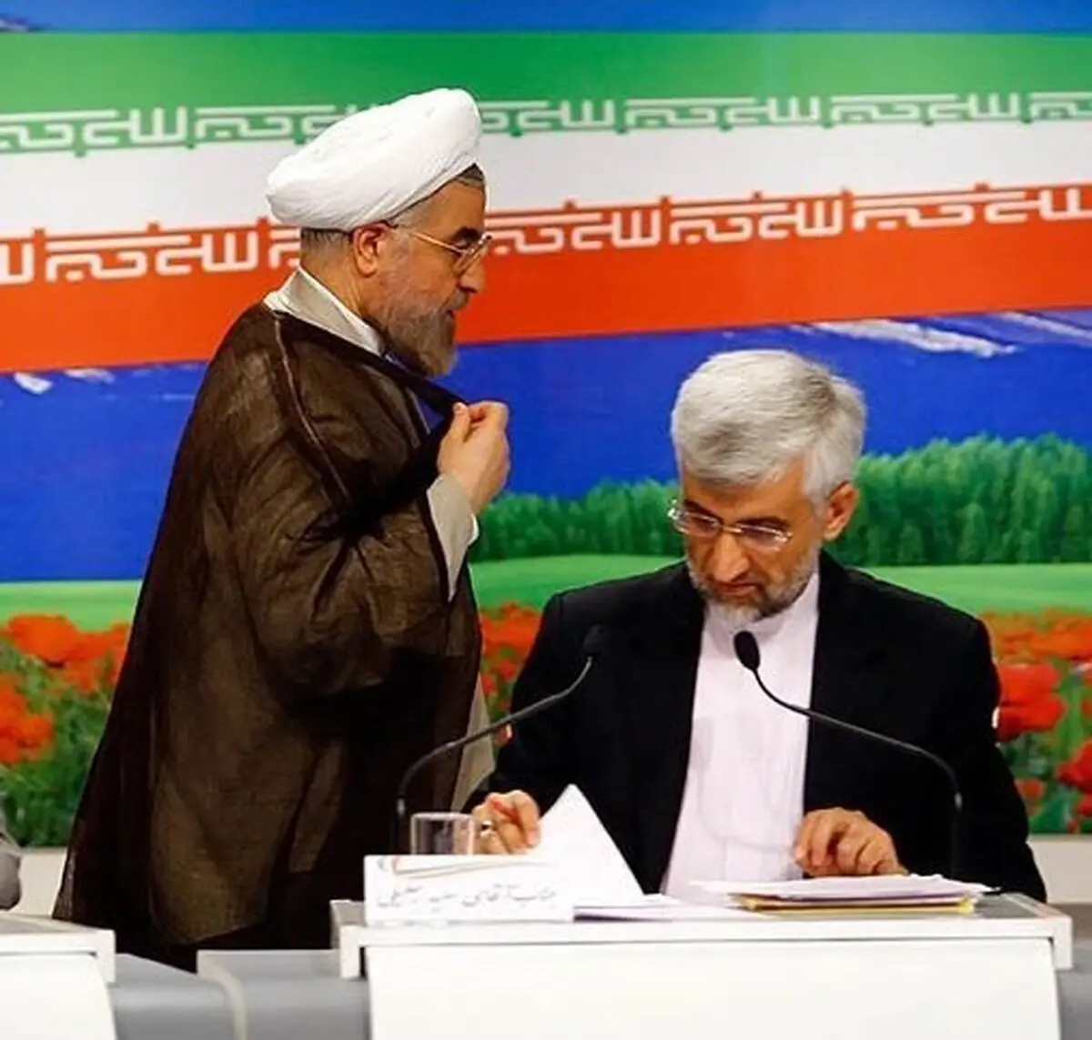 مناظره روحانی و جیلی؟/ آقای جلیلی و روحانی مراقب باشید دشمن سوء استفاده نکند!