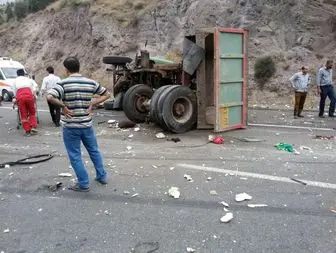 چهار کشته و زخمی در تصادف خونین کامیون ها در رودبار+ تصاویر