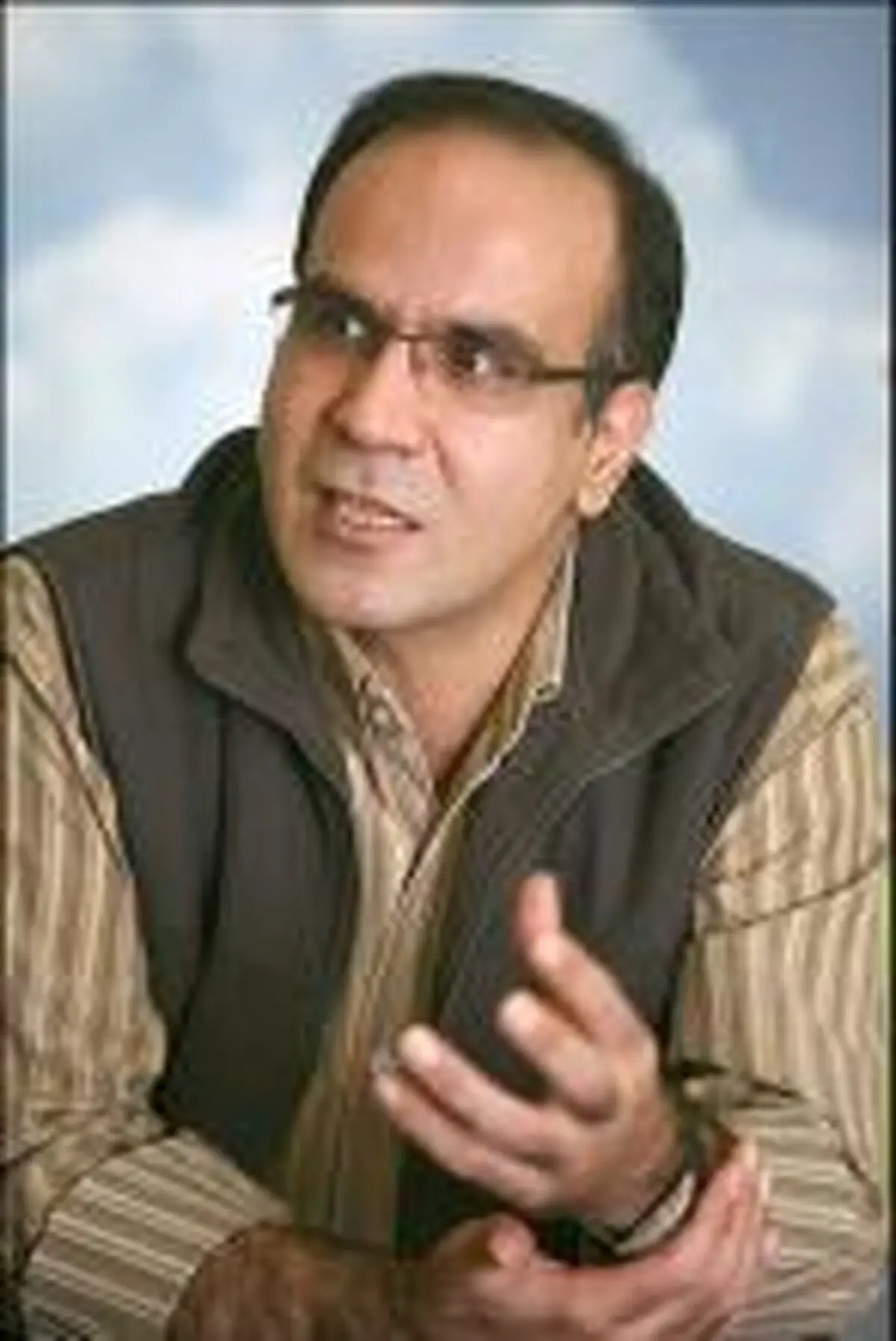 نویسنده سریال پایتخت؛ زوج و فرد می سازد
