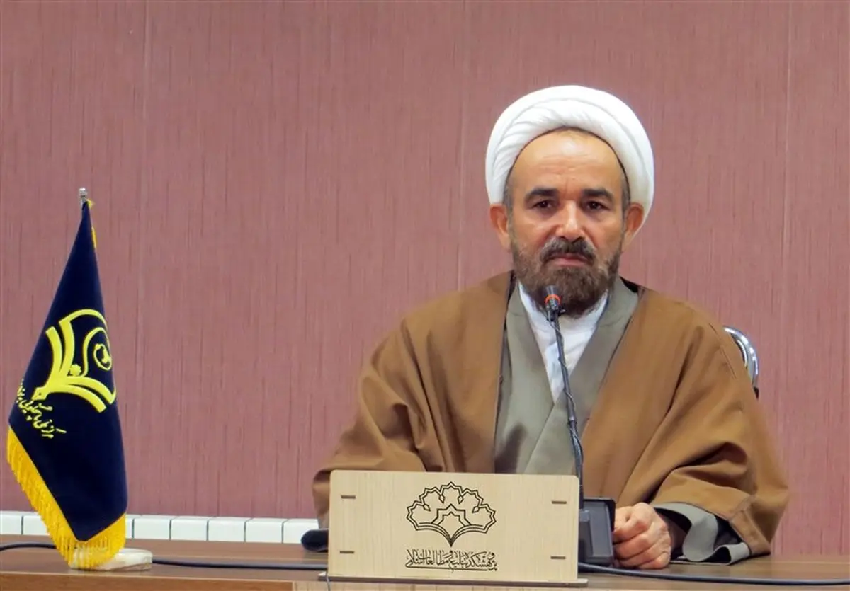 چرا نباید فطریه را به فقیری داد که گناهکار است یا نماز نمیخواند؟ / اجکام فطریه