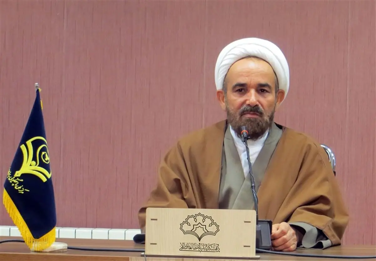 چرا نباید فطریه را به فقیری داد که گناهکار است یا نماز نمی‌خواند؟ / اجکام فطریه