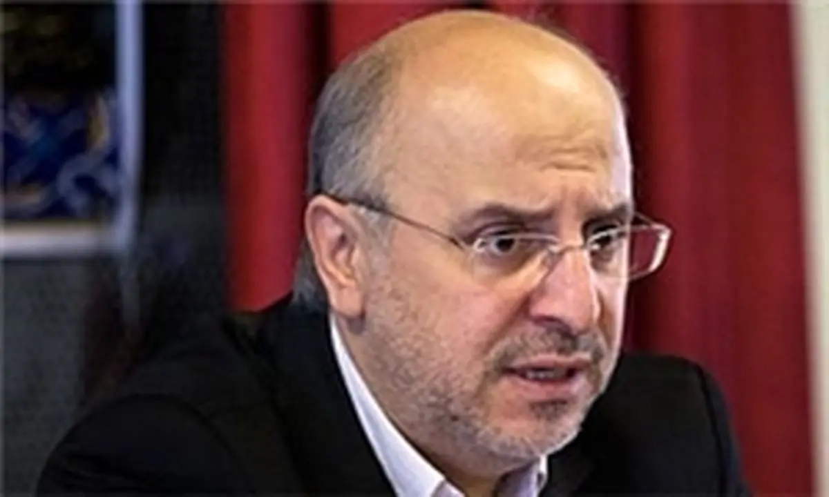 قبادی: 400 برند غیرقانونی پوشاک برای تعیین تکلیف اخطار گرفتهاند