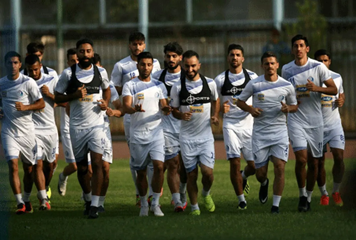 بازیکنان استقلال شارژ شدند