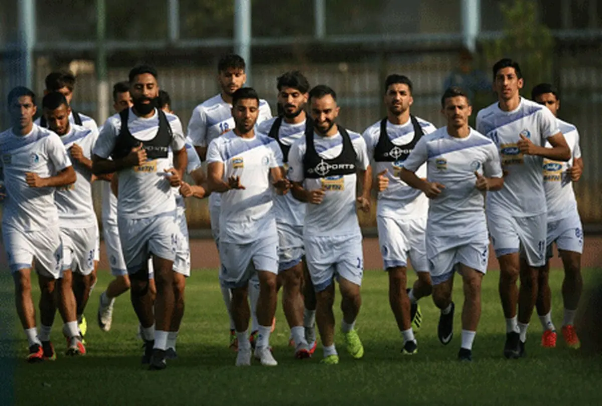 بازیکنان استقلال شارژ شدند
