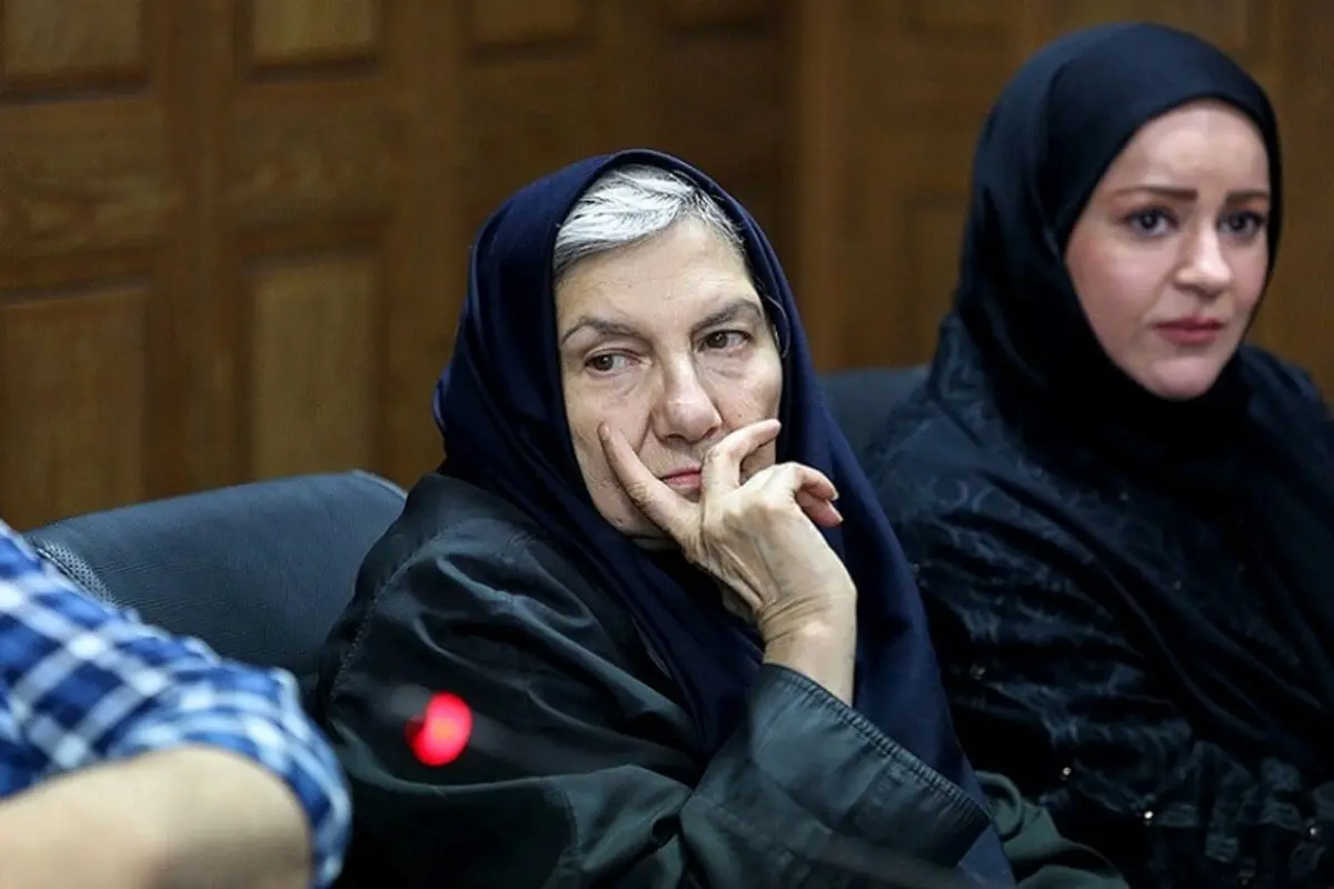 خانم بازیگر: وضعیت معیشت بازیگران تئاتر بد که بود با کرونا بدتر هم شده