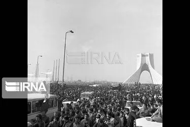 بازگشت امام خمینی به ایران