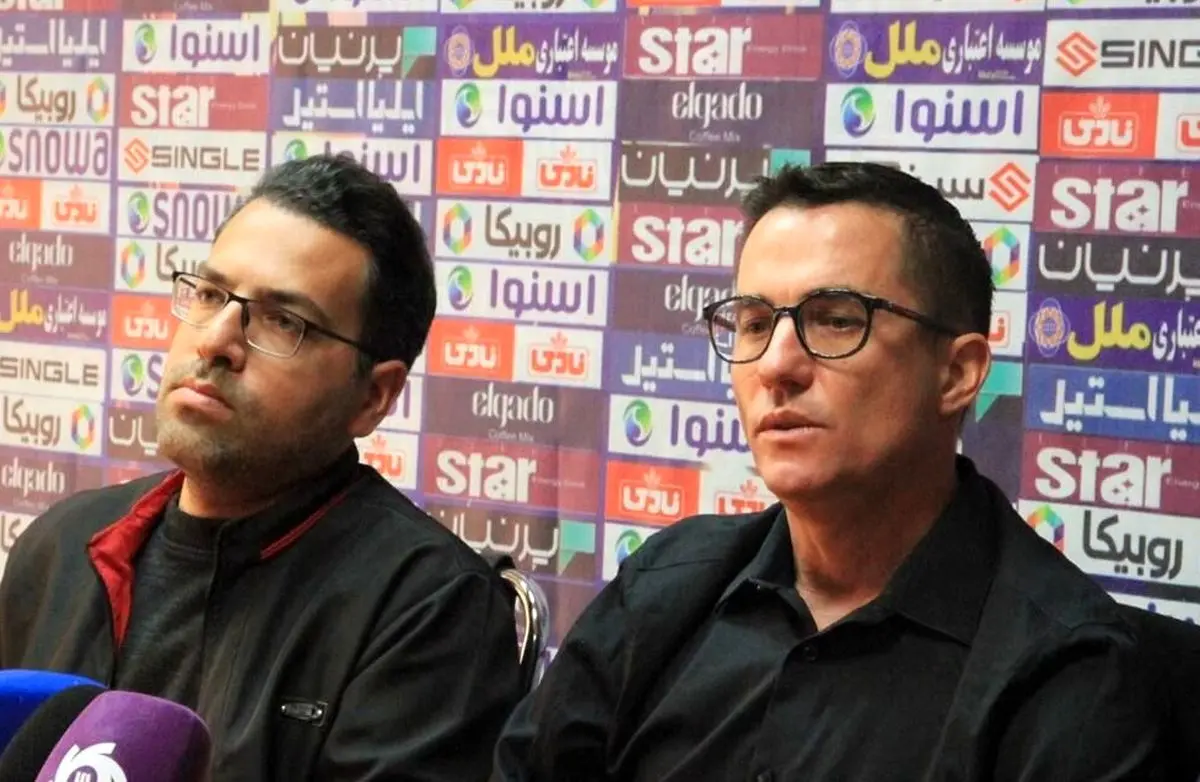 سرمربی پرسپولیس در نشست خبری از کوره در رفت