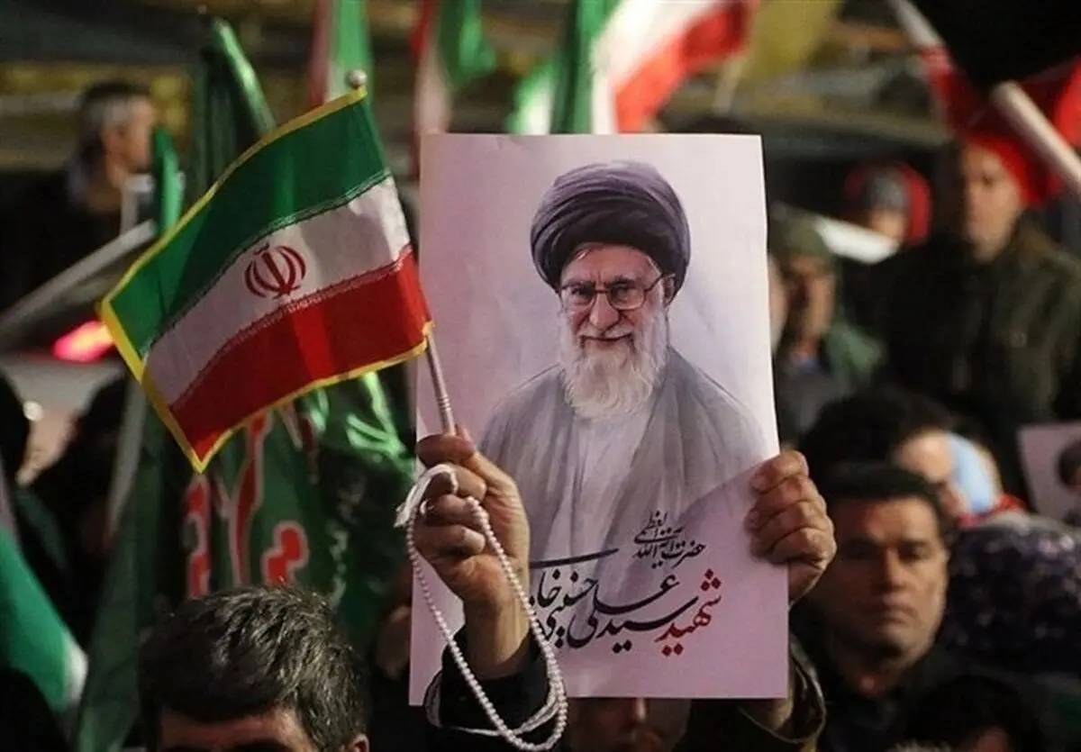 روسای فدراسیون‌های فوتبال و کشتی راهی مشهد برای حضور در مراسم رهبر شهید