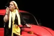 پوشش مبتذل بازیگران زن روی صحنه به بهانه اجرای نمایش خارجی/تصاویر