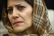 خانم بازیگر با وجود درگذشت مادرش روی صحنه رفت