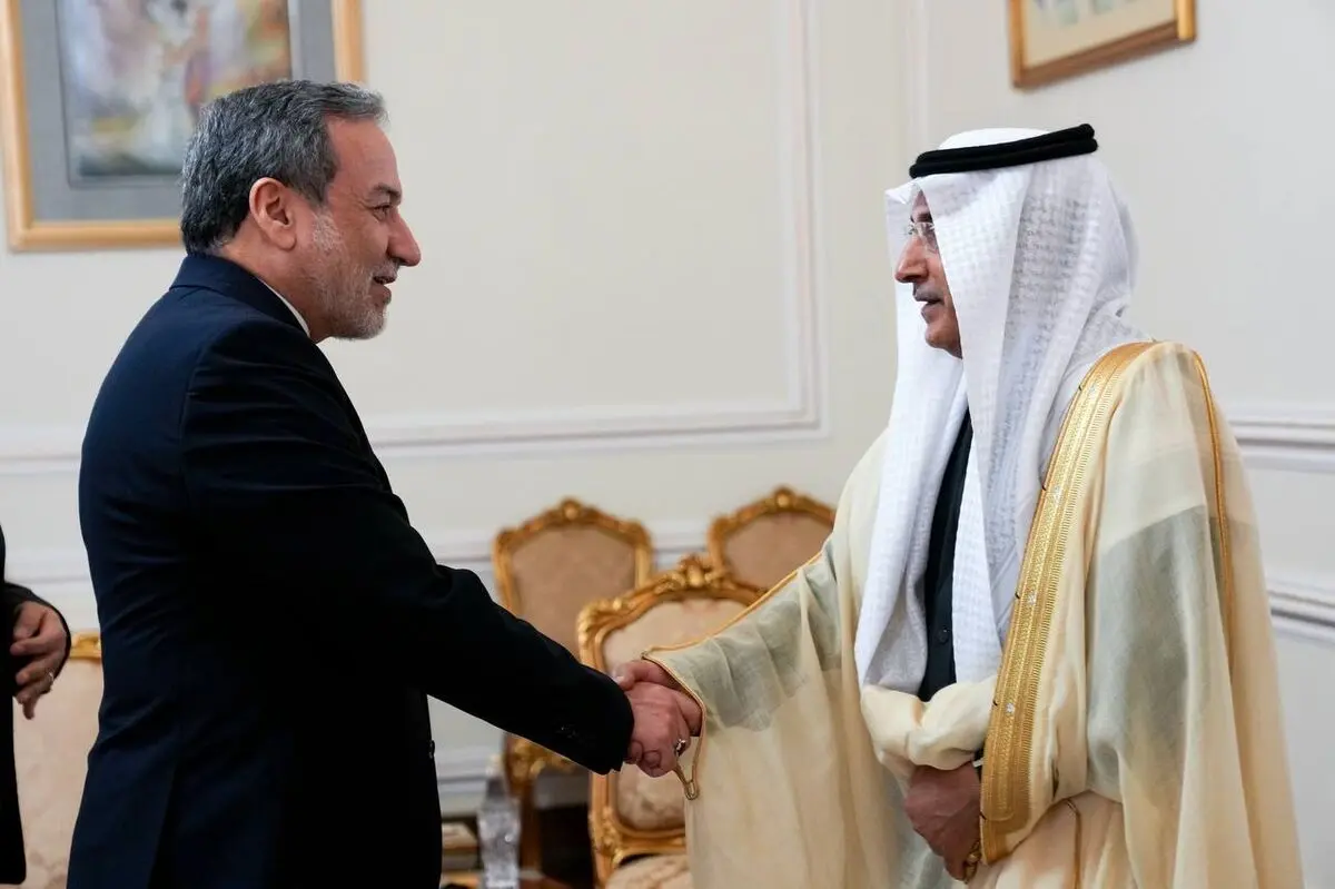 
جزئیات دیدار دیپلمات ارشد عربستان با عراقچی
