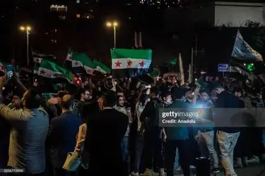 جشن و پایکوبی سوری‌ها هنگام سخنرانی جولانی در سازمان ملل/گزارش تصویری