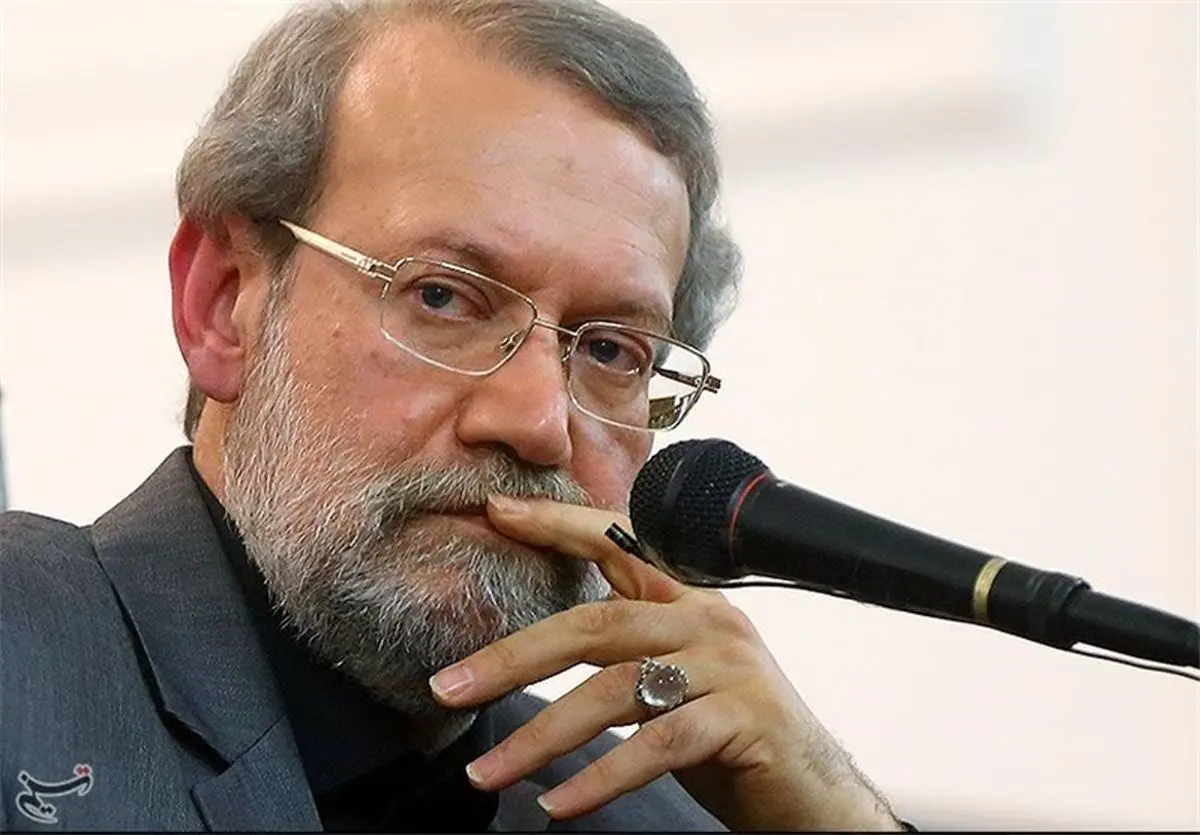 سرلیستی لاریجانی و ناطق مطرح نبوده است