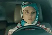 استایل بهاری آدرینا صادقی در خیابان‌های شهر /عکس