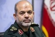 
سردار وحیدی: همه تحرکات دشمن تحت کنترل است
