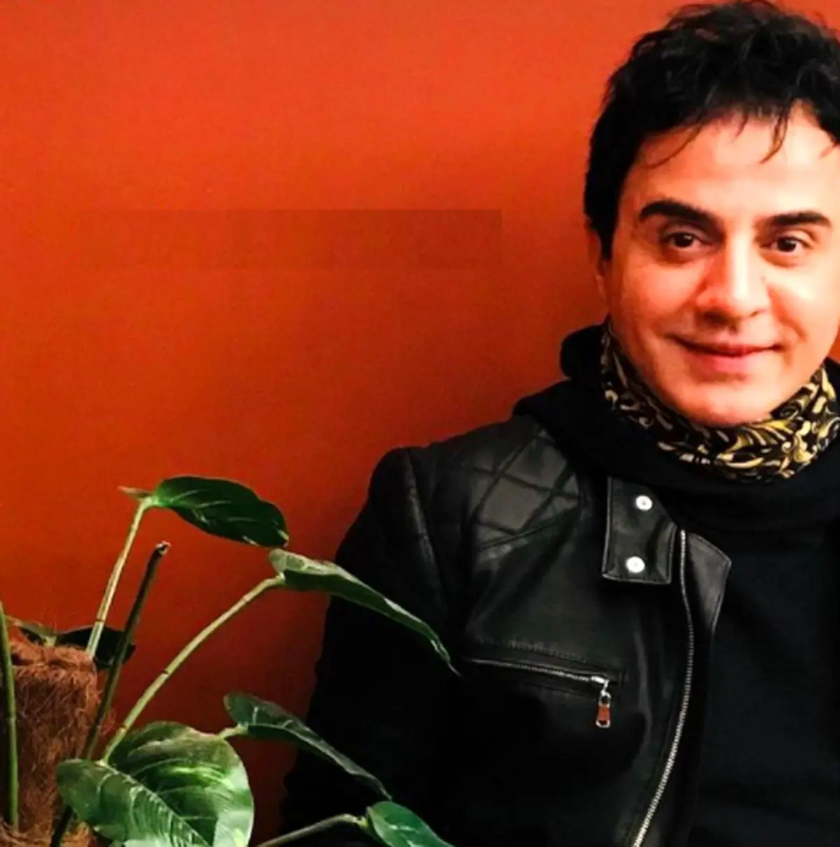 عموپورنگ و مرد سبیل کلفت /عکس