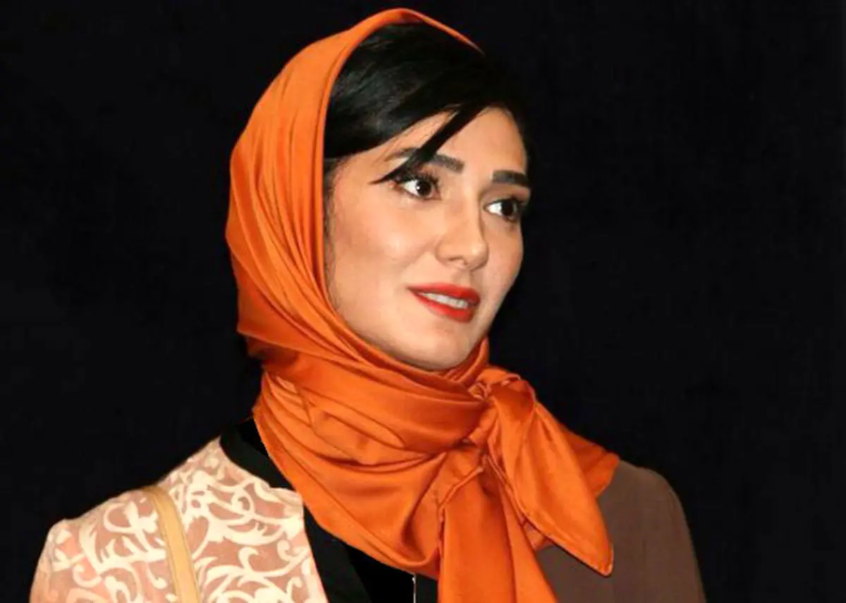 مینا وحید به زور جلوی اشکش را گرفت/ عکس