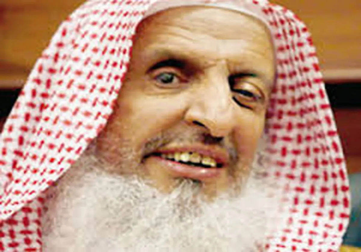 محمد بن سلمان بر پیکر مفتی اعظم نماز خواند/فیلم