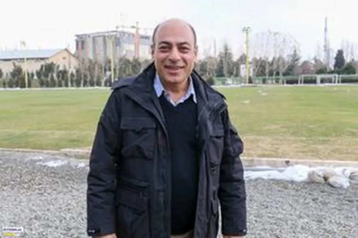 ماندنم در استقلال را خیانت میدانستم