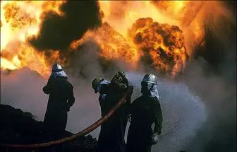 آتش
سوزی مخزن ذخیره سازی پایانه نفتی خارگ مهار شد
