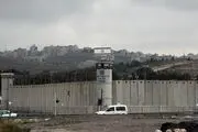 اسرائیل ۹۱۰۰ اسیر فلسطینی را گرسنه نگه‌داشته‌ است