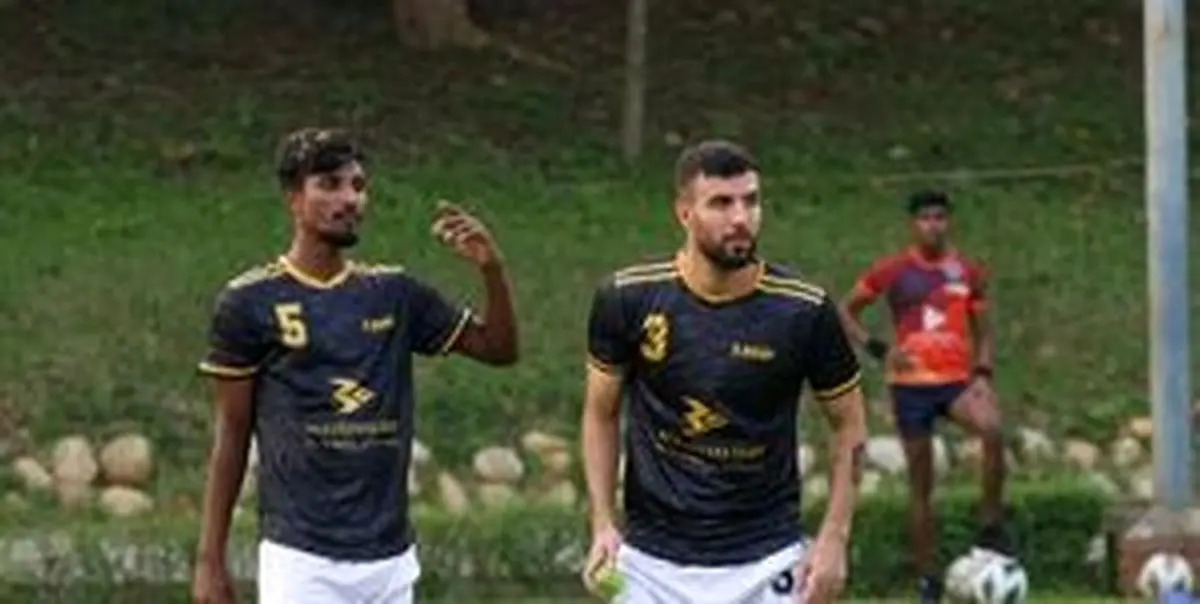 خانزاده: به پرسپولیسِ بنگلادش آمدم!