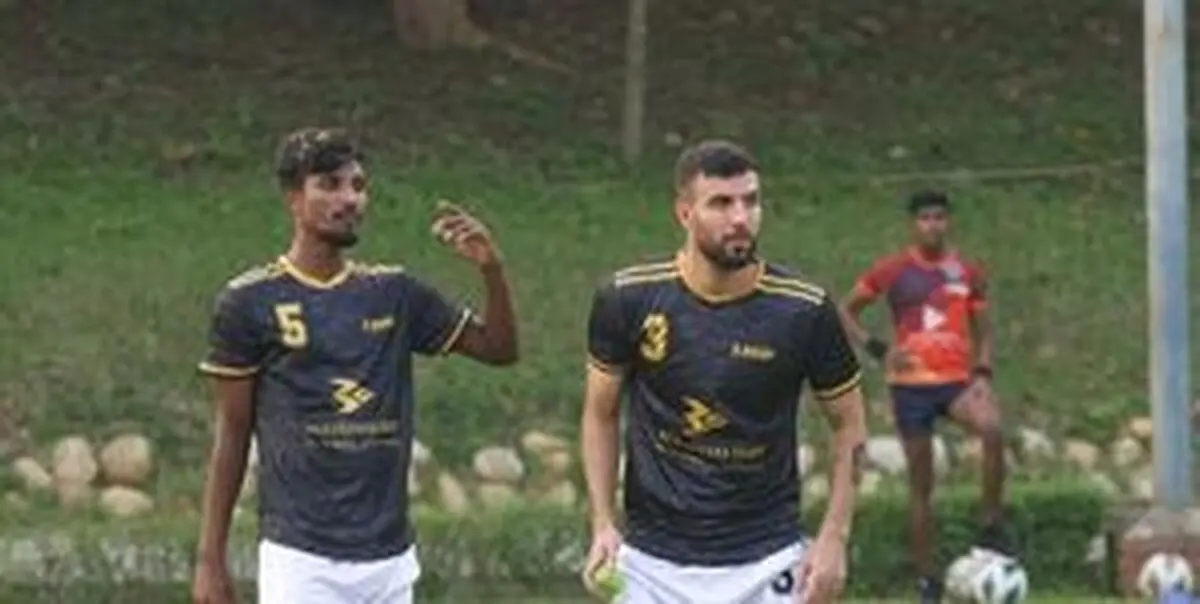 خانزاده: به پرسپولیسِ بنگلادش آمدم!