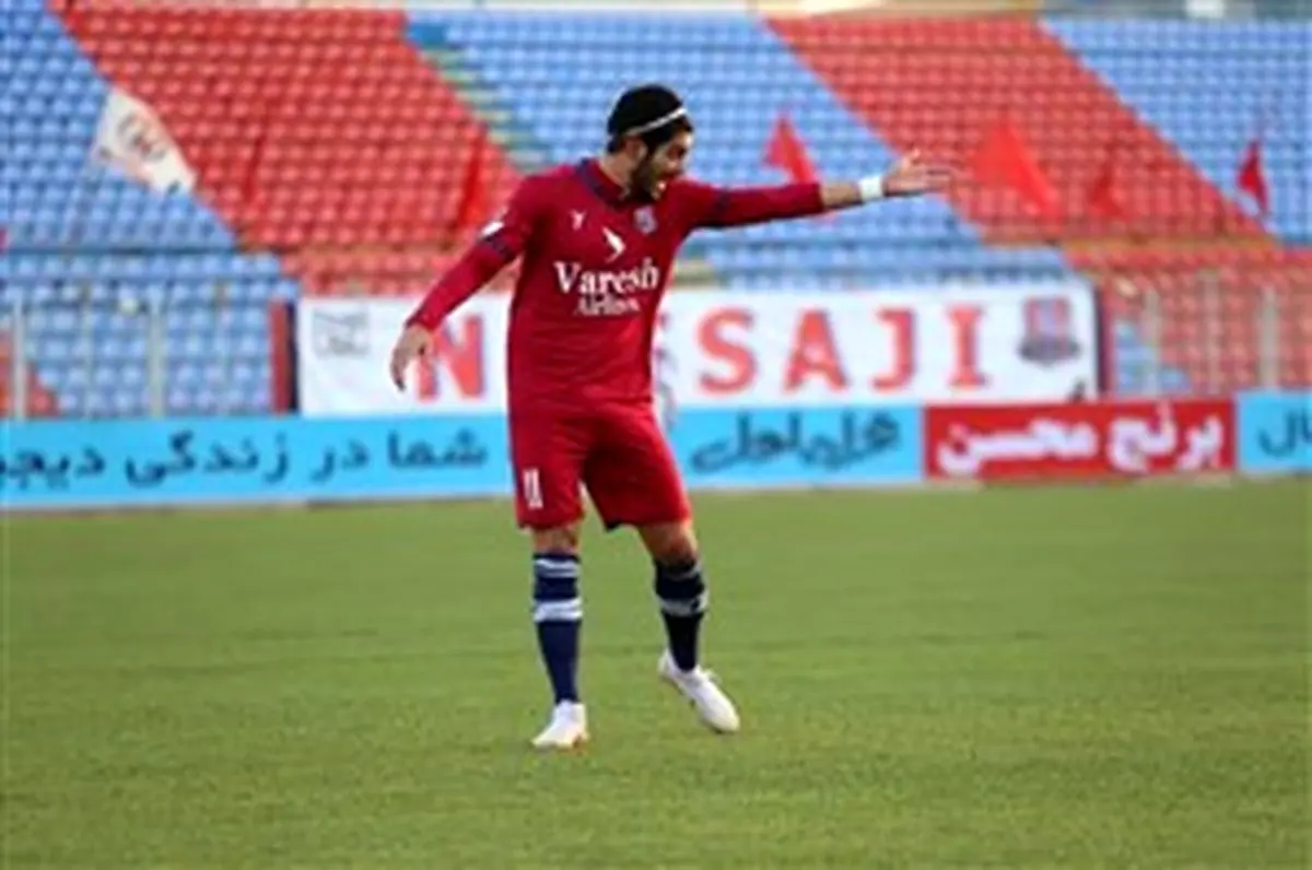 خوشحالیم به پرسپولیس کمک کردیم/ قهرمانی پرسپولیس اعتبار برای ایران است