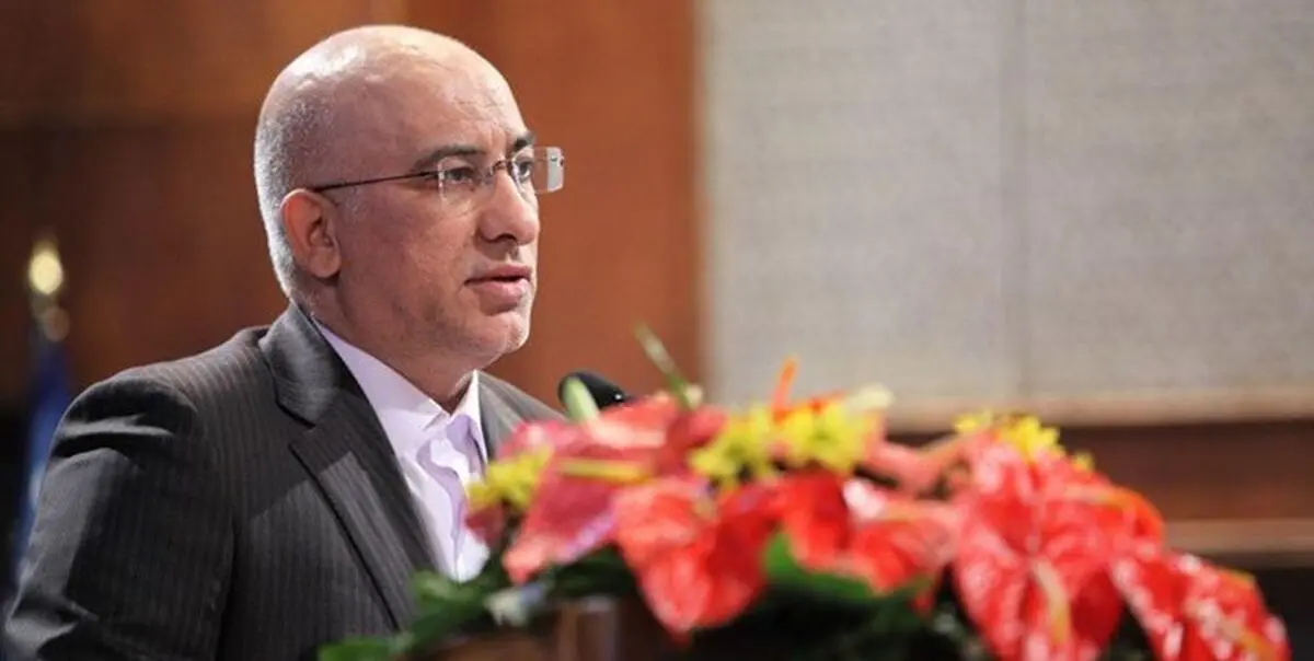 هر چه گل‌محمدی بگوید دنبال می‌کنیم